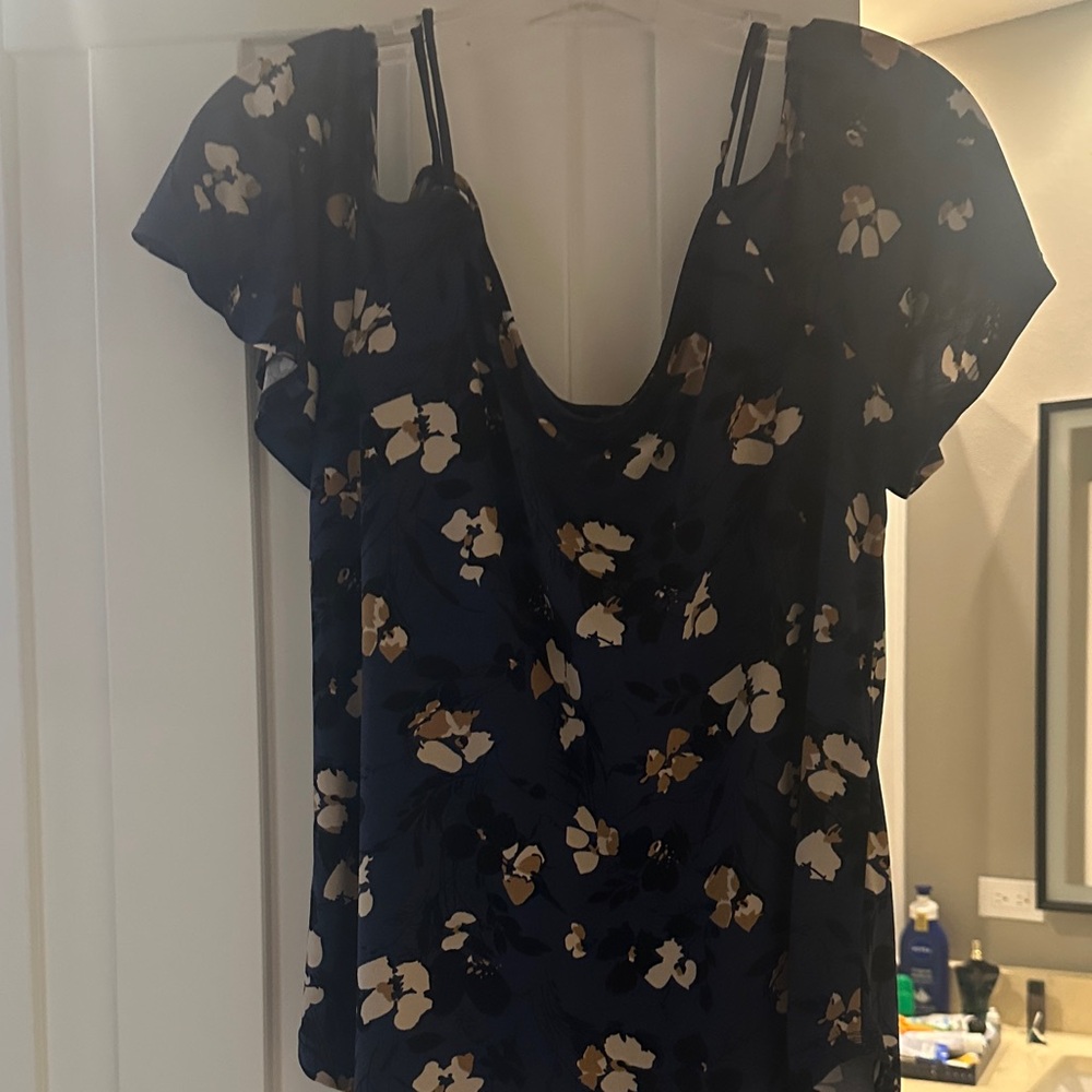 Kaileigh Navy Floral Blouse